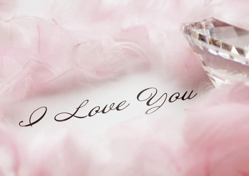 无人,横图,室内,特写,白天,正面,爱情,奢侈,静物,纺织品,珠宝,节日,庆祝,英文,标志,布,矿石,文字,字符,字母,粉红,蕾丝,织物,浪漫,文化,标识,钻石,粉色,白色,黑色,卡片,庆典,纪念,英文字母,金刚石,昂贵,坚硬,布匹,贵重,宝石,祝贺,坚定,信念,约定,宝贵,彩图,镂空织物