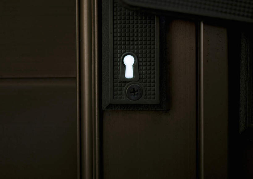 无人,横图,室内,特写,白天,正面,安全,门,静物,阴影,反射,影子,防护,锁,门框,保护,保险,私密,保全,周全,安稳,安定,防盗,平安,彩图