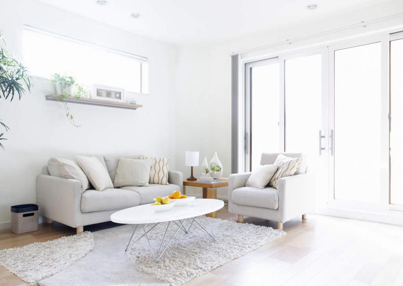 无人,家,客厅,横图,室内,白天,正面,植物,别墅,窗户,地板,地毯,家具,靠垫,落地窗,沙发,装修,桌子,建筑,柠檬,水果,欧式,一堆,堆叠,堆积,新鲜,装饰,编织,木制,圆形,盆栽,图形,圆,手工艺品,房屋,墙,屋子,公寓,生食,食品,果实,靠枕,盆景,织物,地面,几何,豪华,茶几,建设,现代,装潢,洋房,楼房,木地板,玻璃窗,墙壁,墙面,住宅,食物,绿色,自然,木制品,工艺品,垫子,室内装潢,枕头,有机食品,绿色食品,生长,成长,堆,华丽,修饰,样板房,明亮,点缀,起居室,舒适,家居装潢,甜橙,数学,房屋设计,地中海风格,古典风格,简约风格,布艺沙发,室内设计,宽敞,样板房装潢,衬托,美观,雅致,雅观,客堂,设计,益母果,柠果,橙子,橙,彩图,房子,几何图形,鹄壳,黄橙,黄果,金橙,金环,金球,糖橙,平面图形