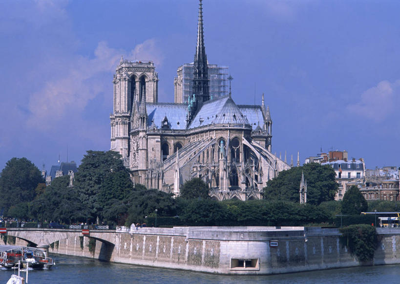 无人,家,教堂,横图,室外,白天,正面,旅游,度假,河流,名胜古迹,水,植物,别墅,标志建筑,地标,建筑,海棠花,法国,巴黎,巴黎圣母院,欧洲,阴影,遗迹,光线,影子,房屋,屋子,河水,水流,云,云朵,公寓,海棠,首都,云彩,古迹,文物,娱乐,建设,古建筑,洋房,楼房,住宅,树,树木,蓝色,绿色,白云,蓝天,天空,阳光,自然,天,享受,休闲,旅游胜地,放松,生长,晴朗,成长,哥特式,呵护,基督教,古文明,哥特式建筑,法兰西共和国,巴黎圣母院大教堂,法兰西第五共和国,解语花,北美海棠,晴空,彩图,房子