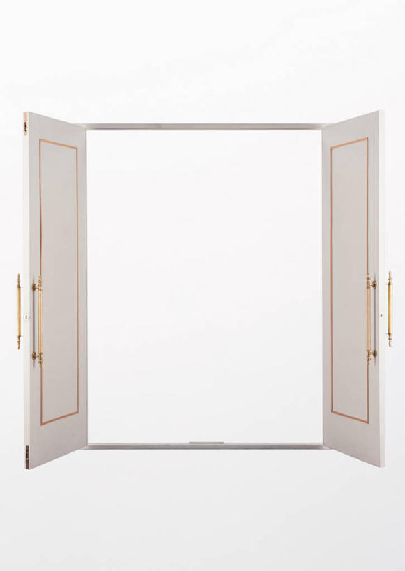 无人,竖图,室内,特写,白天,白色背景,正面,门,静物,金属制品,金属,木制,雕刻,两个,白色,把手,门把手,木制品,门框,打开,摄影,影棚,门把,卫生,开启,纯真,一扇,洁净,光明,雕镂,雕琢,镌刻,恬静,中间色,朴素,清白,拉手,彩图,影棚拍摄,拍摄