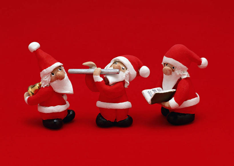 无人,三个人,站,捧,横图,室内,特写,白天,正面,民族服装,帽子,书籍,圣诞节,一排,圣诞老人,握,阴影,红色背景,节日,庆祝,整齐,反射,影子,吹奏乐器,笛子,横笛,乐器,木管乐器,铜管乐器,小号,吹奏,拿,拿着,注视,文化,排列,红色,观察,看,站着,庆典,圣诞帽,握着,摄影,影棚,观看,纪念,察看,队列,关注,铜管,棉帽,竹笛,老年男性,男人,男性,书,图书,端,端着,捧着,手捧,站立,彩图,全身,影棚拍摄,传统服装,民俗服,拍摄