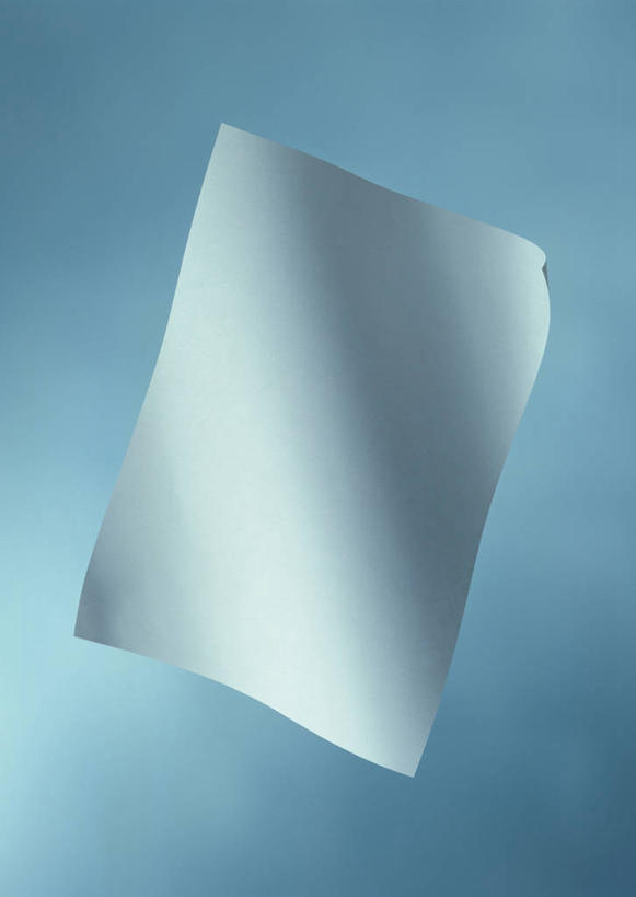 无人,竖图,俯视,室内,特写,白天,一张,阴影,灰色背景,曲折,弯曲,反射,影子,纸,复印纸,纸张,摄影,蜿蜒,影棚,下降,降落,降低,下跌,下落,彩图,高角度拍摄,影棚拍摄,拍摄