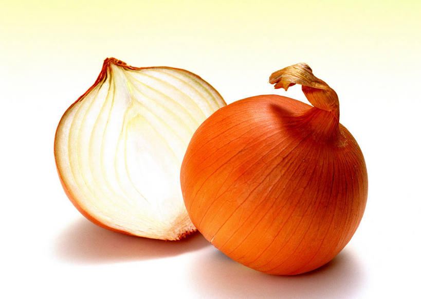 无人,横图,俯视,室内,特写,白天,桌面,桌子,蔬菜,洋葱,切开,阴影,新鲜,反射,木制,影子,食品,食物,两个,木制品,切,摄影,有机食品,绿色食品,影棚,玉葱,剖面,切面,荷兰葱,圆葱,洋葱头,球葱,葱头,彩图,高角度拍摄,影棚拍摄,拍摄