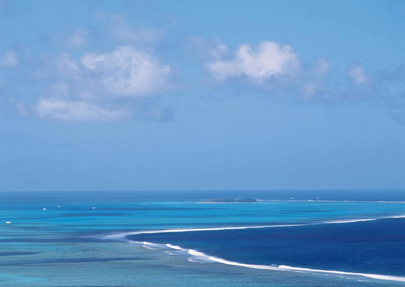 无人,横图,全景,室外,白天,正面,旅游,度假,海浪,海洋,美景,阴影,光线,影子,景观,浪花,水平线,云,云朵,辽阔,海平线,云彩,娱乐,蓝色,白云,蓝天,天空,阳光,自然,海水,天,享受,休闲,广阔,景色,放松,晴朗,一望无际,太平洋,自然风光,海景,北马里亚那群岛,北马里亚纳,北马里亚纳群岛,北马里亚纳群岛自由联邦,西太平洋,无边无际,一马平川,大海,风浪,海,海水的波动,近岸浪,涌浪,晴空,彩图,水天相接,水天一线
