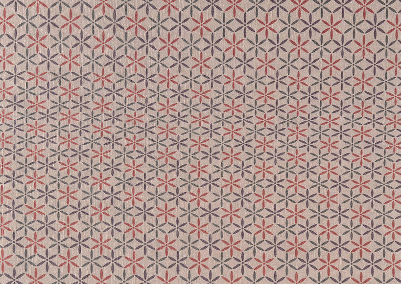 无人,交叉,横图,室内,特写,白天,正面,静物,一排,花纹,整齐,并列,并排,纹路,布,六角形,图案,纹理,布纹,排列,红色,紫色,布匹,队列,平行,肌理,相交,交集,彩图