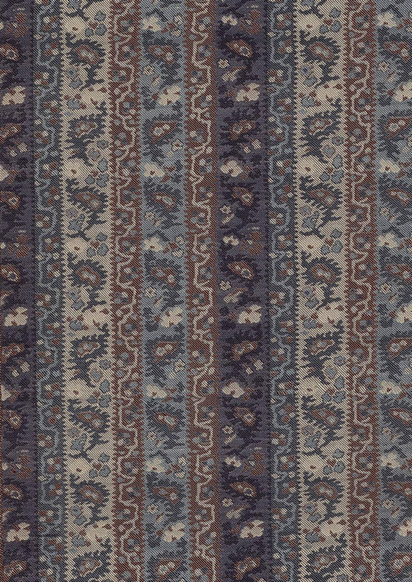 无人,竖图,室内,白天,正面,刺绣,花纹,条纹,艺术,装饰,手工艺品,文化,工艺品,华丽,修饰,苏绣,点缀,高雅,斑纹,自信心,品位,衬托,美观,雅致,雅观,彩图,女红,针绣,针黹,黹