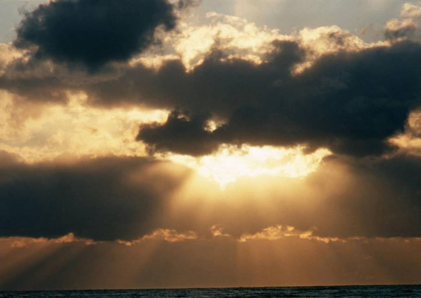 无人,横图,室外,特写,白天,仰视,美景,日落,阴影,光线,影子,景观,晚霞,霞光,落日,阳光,自然,黄昏,景色,彩霞,自然风光,夕照,薄暮,夕阳,彩图,低角度拍摄,傍晚,斜阳