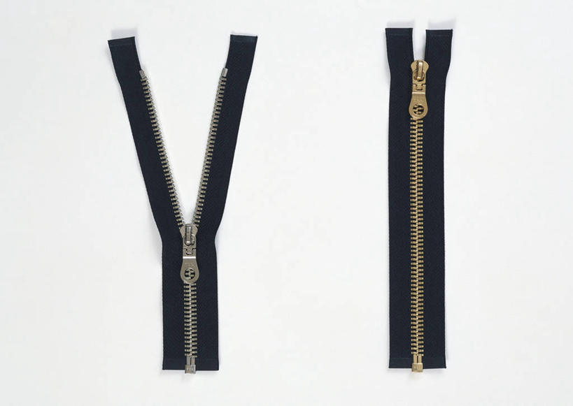 无人,横图,室内,特写,白天,白色背景,正面,静物,金属制品,花纹,金属,布,图案,布纹,两个,摄影,拉链,影棚,布匹,彩图,影棚拍摄,拍摄