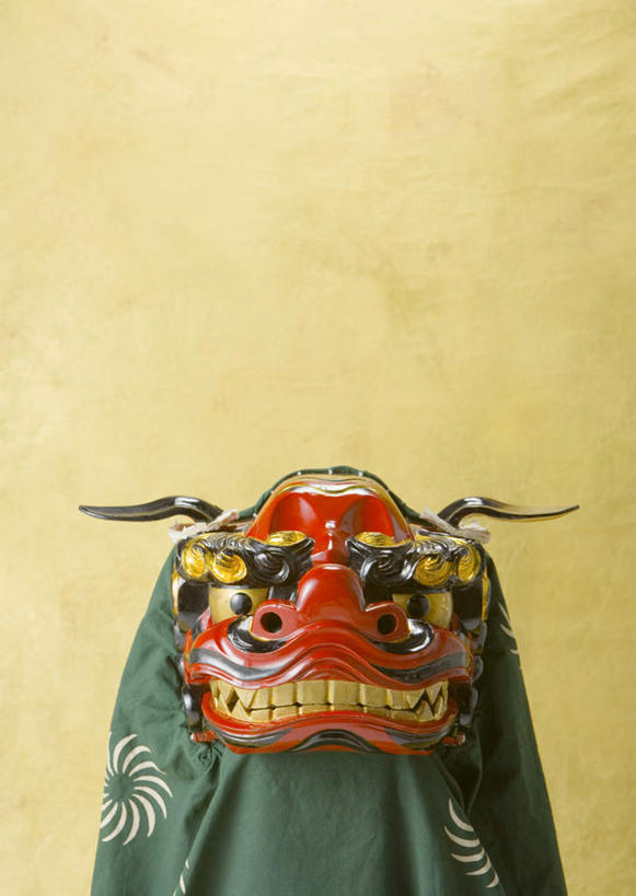 无人,竖图,室内,特写,白天,正面,哺乳动物,野生动物,狮子,静物,春节,舞狮,表演,黄色背景,节日,辟邪,庆祝,铃铛,面具,文化,动物,祈祷,祈福,庆典,健康,许愿,摄影,影棚,纪念,祈求,凶猛,舞狮子,驱邪,祛邪,避邪,狮灯,狮子舞,残暴,平安,凶残,彩图,影棚拍摄,拍摄,舞蹈