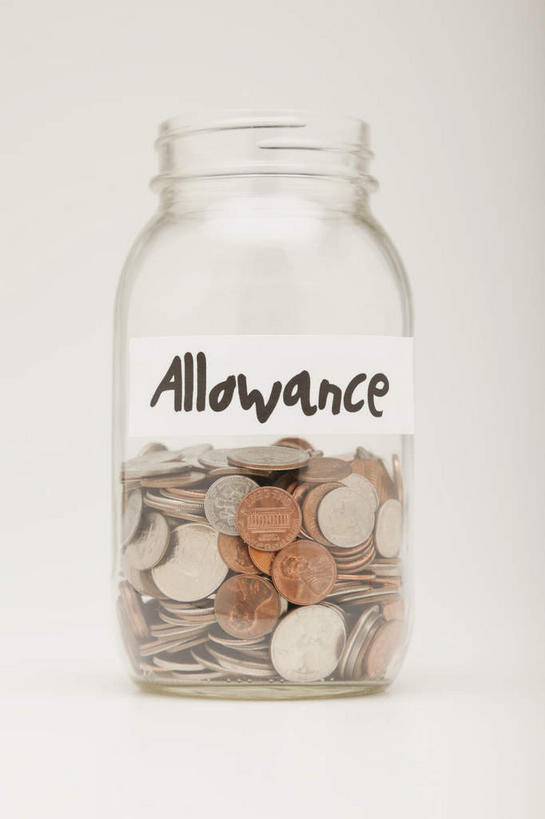 无人,竖图,室内,特写,白天,白色背景,正面,钱,静物,玻璃,英文,标志,钱币,文字,字符,字母,标识,玻璃制品,一个,玻璃瓶,瓶子,金融,摄影,影棚,经济,单个,英文字母,加拿大元,流通,贸易,广口瓶,加拿大货币,货币,现金,硬币,彩图,影棚拍摄,拍摄