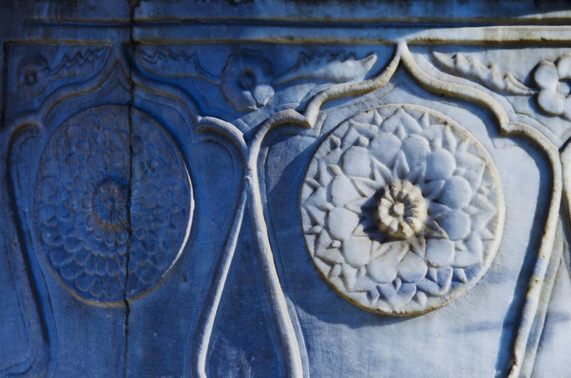 无人,横图,室外,特写,白天,正面,旅游,度假,名胜古迹,标志建筑,地标,建筑,雕塑,土耳其,亚洲,阴影,遗迹,艺术,装饰,光线,雕刻,雕像,影子,首都,古迹,文物,娱乐,建设,古建筑,阳光,工艺品,享受,休闲,旅游胜地,放松,纪念,美术,主题,西亚,陈列,古文明,伊斯坦布尔,托普卡匹皇宫,功能,美学,彩图,土耳其共和国,托普卡帕宫,托普卡帕故宫