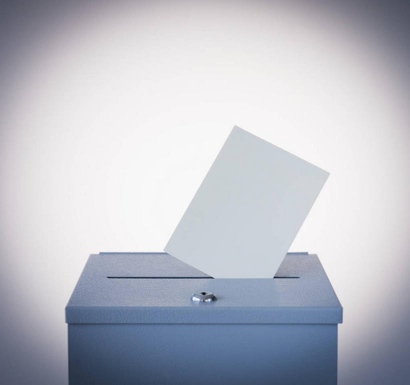 无人,横图,室内,特写,白天,白色背景,正面,静物,一张,阴影,反射,影子,纸,纸张,白纸,容器,箱子,摄影,影棚,储藏,储存,投票箱,彩图,影棚拍摄,拍摄,贮存,投票