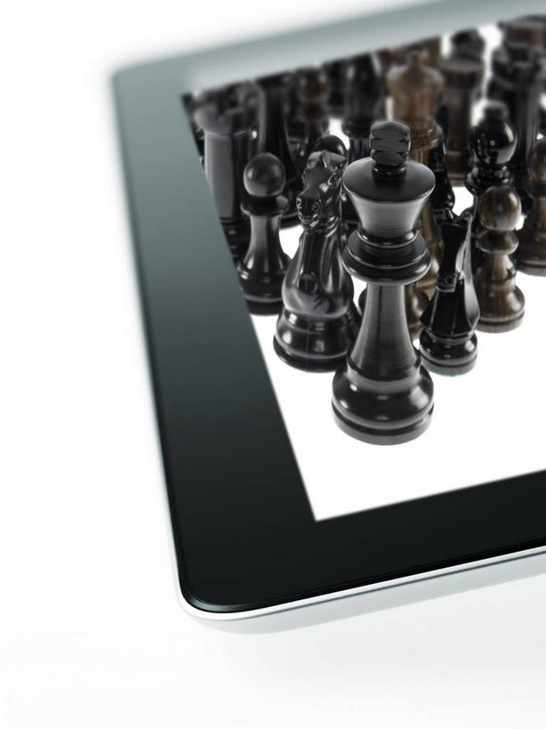 无人,传教士,竖图,俯视,室内,特写,白天,白色背景,游戏,快乐,比赛,竞争,电脑,笔记本电脑,静物,许多,阴影,反射,网络,影子,玩,娱乐,通讯设备,黑色,象棋,休闲,棋子,棋盘,国际象棋,益智,摄影,影棚,活动,一台,无线,发泄,消遣,智力,通信设备,无线网络,皇后,无线上网,便携式电脑,平板电脑,宣泄,主教,手提电脑,象,玩耍,嬉戏,彩图,高角度拍摄,影棚拍摄,拍摄,后