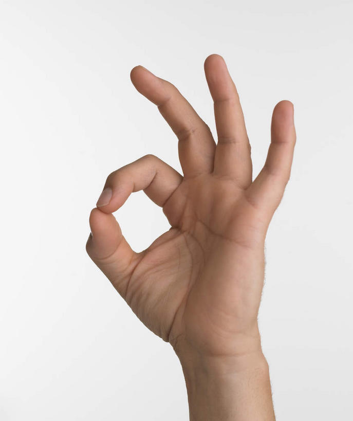 西方人,手,一个人,竖图,室内,特写,白天,白色背景,正面,满意,胜利,欧洲,欧洲人,仅一个男性,仅一个人,仅一个中年男性,手势,手部,同意,ok手势,摄影,影棚,单手,男人,男性,中年男性,白种人,半身,彩图,影棚拍摄,拍摄,同意手势