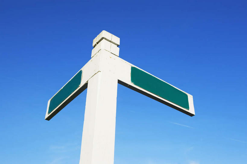 无人,横图,室外,特写,白天,仰视,指示牌,阴影,光线,标志,文字,影子,标识,蓝色,蓝天,天空,阳光,天,晴朗,万里无云,空白,晴空,晴空万里,彩图,低角度拍摄