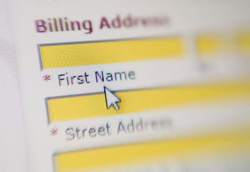 无人,横图,室内,特写,白天,正面,购物,消费,显示器,朦胧,模糊,网络,英文,标志,屏幕,文字,字符,字母,表格,方向,输入,标识,显示屏,箭头,黄色,金融,英文字母,指向,付款,网购,选购,贸易,输出设备,簇,血拼,彩图