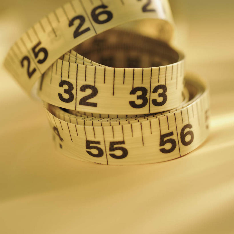 无人,方图,俯视,室内,特写,白天,静物,朦胧,模糊,卷曲,围绕,测量,标志,皮尺,数字,文字,字符,刻度,标识,尺,保养,保健,摄影,阿拉伯数字,影棚,测量工具,尺子,减肥,腰围尺,瘦身,量具,量仪,塑料卷尺,彩图,高角度拍摄,影棚拍摄,拍摄