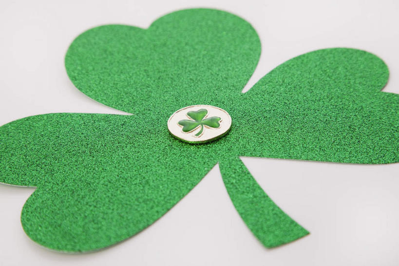 无人,横图,俯视,室内,特写,白天,白色背景,爱情,自由,幸福,叶子,节日,庆祝,三叶草,绿叶,文化,一个,绿色,庆典,嫩叶,摄影,影棚,单个,纪念,希望,和平,车轴草,苜蓿,统一,圣.帕特里克节,圣帕特里克节,团结,叶,叶片,彩图,高角度拍摄,影棚拍摄,拍摄