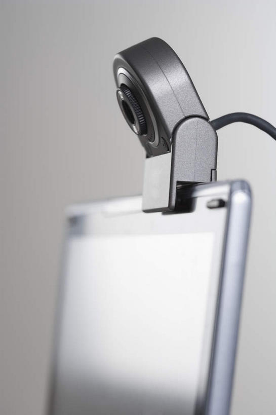 无人,竖图,室内,特写,白天,正面,电脑,笔记本电脑,静物,灰色背景,朦胧,模糊,网络,摄像头,通讯设备,一个,摄影,影棚,单个,一台,无线,通信设备,无线网络,无线上网,便携式电脑,手提电脑,彩图,影棚拍摄,拍摄