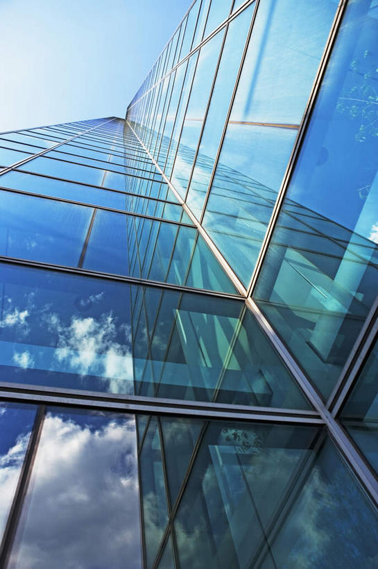 无人,高楼大厦,竖图,室外,白天,仰视,度假,办公楼,美景,窗户,城市风光,城市,大厦,建筑,摩天大楼,写字楼,纽约,美国,一排,阴影,整齐,并列,并排,光线,影子,景观,云,云朵,云彩,娱乐,玻璃窗,排列,蓝色,白云,蓝天,天空,阳光,楼宇,天,享受,休闲,商务楼,景色,放松,晴朗,北美洲,队列,美洲,平行,纽约州,帝国之州,帝国州,北亚美利加洲,亚美利加洲,皇后郡,皇后区,晴空,彩图,低角度拍摄,大楼,高层建筑,高楼,摩天楼