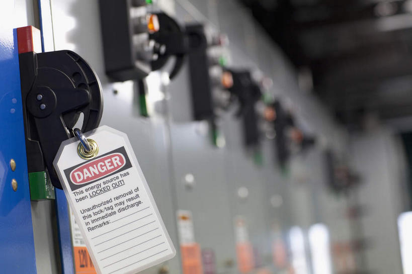 无人,横图,室内,特写,白天,正面,节能,安全,零件,电路,静物,照明,关闭,阴影,环保,朦胧,模糊,反射,灯泡,影子,防护,开关,灯,节能灯,按钮,灯具,打开,能源,保护,照亮,开启,保险丝,保险,低碳,照明工具,保全,周全,安稳,安定,荧光灯,闭合,电流保险丝,熔断器,平安,彩图