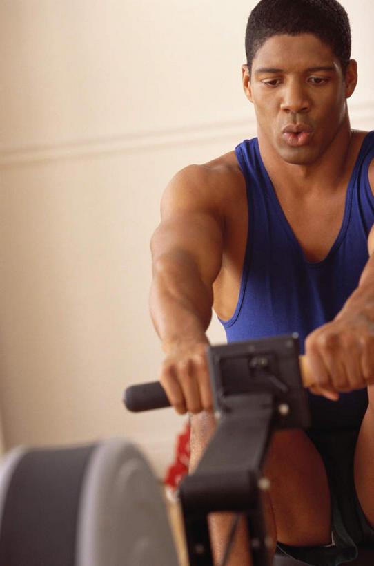 西方人,嘴,一个人,健身房,坐,闭眼,竖图,室内,白天,正面,运动服,锻炼,运动,欧洲,非洲,黑人,欧洲人,仅一个男性,仅一个人,仅一个中年男性,握,服装,墙,娱乐,运动器械,墙壁,墙面,衣服,黄色,蓝色,嘟嘴,享受,休闲,撅嘴,健身器械,放松,握着,服饰,衣着,穿着,健身器材,室内运动,衣饰,划船器,划船机,男人,男性,中年男性,非洲人,嘴巴,嘴唇,闭眼睛,闭着眼,闭着眼睛,坐着,半身,彩图,健身,健身馆,运动器材,运动装