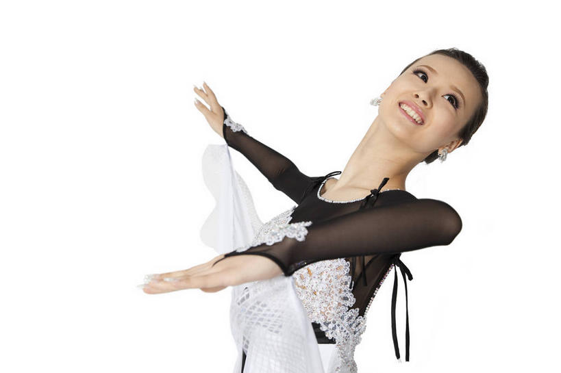 东方人,一个人,跳舞者,站,伸展双臂,笑,微笑,露齿笑,横图,室内,白天,白色背景,侧面,裙子,跳舞,亚洲,仅一个年轻女性,仅一个女性,仅一个人,连衣裙,注视,黄种人,白色,黑色,观察,看,站着,摄影,影棚,观看,察看,关注,摄影棚,舞姿,国标舞,交际舞,交谊舞,社交舞,年轻女性,女人,女性,亚洲人,舞蹈家,舞蹈演员,舞者,敞开双臂,伸开双臂,抬头,仰头,展开双肩,站立,张开手臂,张开双臂,半身,彩图,影棚拍摄,拍摄,舞蹈,国际标准交谊舞,舞会舞,舞厅舞