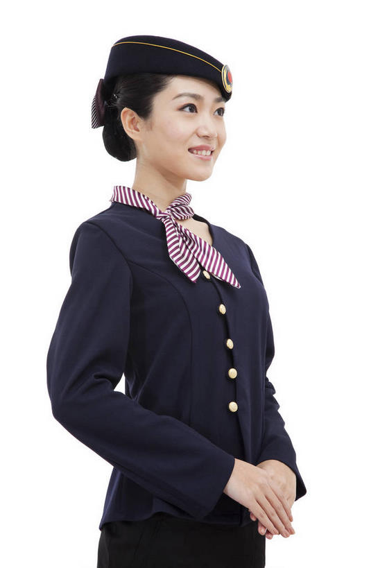 东方人,一个人,空姐,站,笑,双手交叉,微笑,竖图,室内,白天,白色背景,侧面,工作服,制服,帽子,亚洲,仅一个年轻女性,仅一个女性,仅一个人,装饰,丝巾,注视,黄种人,观察,看,站着,乘务员,航空乘务员,空乘,摄影,影棚,观看,华丽,点缀,察看,关注,摄影棚,衬托,美观,雅致,雅观,一顶,工作制服,年轻女性,女人,女性,亚洲人,十字手,站立,半身,彩图,影棚拍摄,工作套服,拍摄,空姐制服