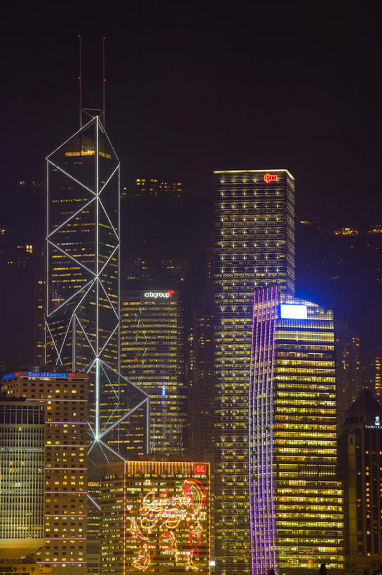 无人,高楼大厦,竖图,彩色,室外,夜晚,正面,度假,美景,城市风光,标志建筑,城市,大厦,地标,建筑,摩天大楼,霓虹灯,夜景,香港,中国,亚洲,阴影,光线,影子,景观,灯光,七彩,娱乐,光源,建设,霓虹,灯,维多利亚港,中环,中银大厦,享受,休闲,景色,放松,港,照明设备,东亚,维多利亚湾,香港岛,香港特别行政区,港澳台,中华人民共和国,氖灯,港岛,花园道,维港,中西区,彩图,大楼,高层建筑,高楼,摩天楼