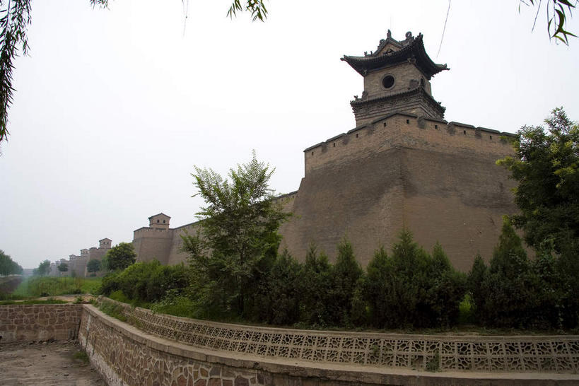 无人,横图,室外,白天,正面,旅游,度假,建材,名胜古迹,植物,门,标志建筑,地标,建筑,平遥,中国,亚洲,阴影,遗迹,光线,材料,影子,砖,砖块,墙,云,云朵,云彩,古迹,文物,娱乐,建设,城墙,古建筑,墙壁,墙面,树,树木,蓝色,绿色,白云,蓝天,天空,阳光,自然,门框,天,享受,休闲,砖头,旅游胜地,放松,建造,城楼,生长,晴朗,成长,坚硬,防御,古文明,东亚,山西,山西省,中华人民共和国,华北地区,门楼,晋,晋中,晋中市,坚固,平遥县,石料,晴空,彩图,砌墙砖,平遥古城,平遥古镇