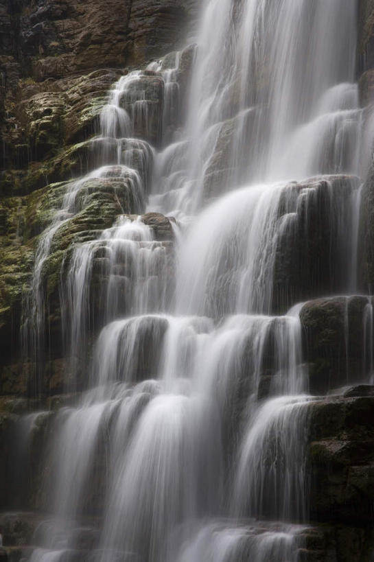无人,竖图,室外,白天,正面,长时间曝光,旅游,度假,石头,美景,瀑布,水,云台山,中国,亚洲,许多,阴影,飞溅,溅,光线,石子,液体,影子,景观,水滴,悬崖,很多,娱乐,水珠,阳光,自然,享受,休闲,景色,放松,喷洒,自然风光,曝光,东亚,中华人民共和国,绝壁,河南,河南省,豫,华中地区,焦作,焦作市,修武,修武县,跌水,石块,岩石,彩图,云台山风景区