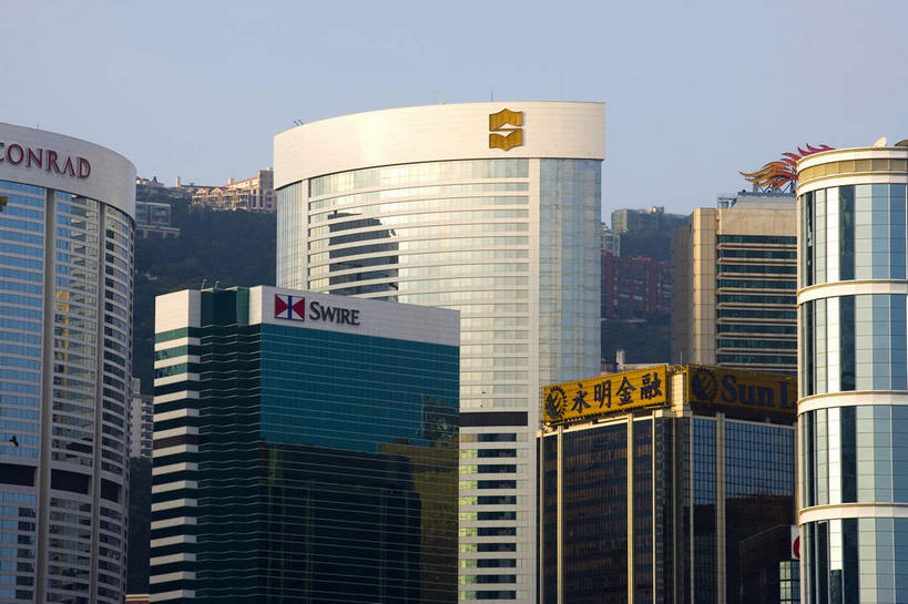 无人,高楼大厦,横图,室外,白天,仰视,度假,美景,窗户,落地窗,城市风光,城市,大厦,建筑,摩天大楼,香港,中国,亚洲,一排,许多,阴影,整齐,并列,并排,光线,影子,景观,很多,娱乐,玻璃窗,排列,蓝色,蓝天,天空,阳光,天,享受,休闲,景色,放松,晴朗,港,队列,平行,玻璃幕墙,东亚,九龙,尖沙咀,万里无云,香港特别行政区,港澳台,中华人民共和国,九龙半岛,油尖旺区,尖沙嘴,晴空,晴空万里,彩图,低角度拍摄,大楼,高层建筑,高楼,摩天楼