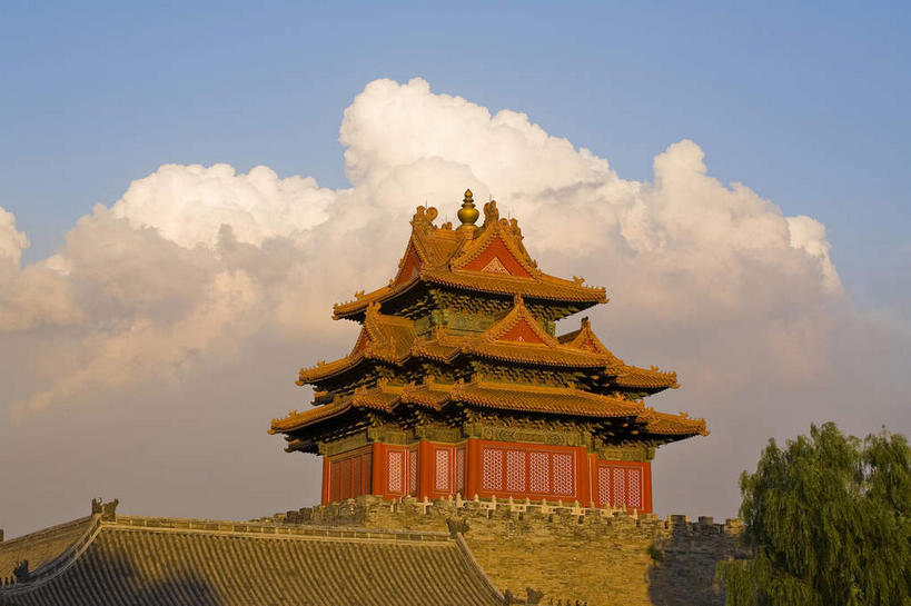 无人,故宫,宫殿,横图,室外,白天,正面,旅游,度假,名胜古迹,植物,标志建筑,地标,建筑,北京,中国,亚洲,阴影,遗迹,光线,瓦片,影子,屋顶,屋檐,云,云朵,首都,云彩,顶棚,古迹,文物,娱乐,建设,古建筑,角楼,檐,树,树木,蓝色,绿色,白云,蓝天,天空,阳光,自然,紫禁城,天,享受,休闲,旅游胜地,放松,生长,晴朗,成长,宫廷,古文明,东亚,中华人民共和国,东城区,北京市,京,北平,华北地区,王宫,晴空,彩图,故宫博物院,皇宫,北京紫禁城,北京故宫,紫禁城角楼