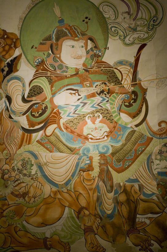 东方人,一个人,无人,坐,竖图,室内,白天,正面,旅游,度假,绘画,名胜古迹,标志建筑,地标,建筑,帽子,敦煌,中国,亚洲,仅一个男性,仅一个人,仅一个中年男性,服装,遗迹,艺术,装饰,纹路,纹理,墙,洞,黄种人,古迹,文化,文物,娱乐,建设,古建筑,壁画,墙壁,墙面,衣服,享受,休闲,旅游胜地,放松,服饰,洞穴,张开双腿,华丽,修饰,点缀,衣着,穿着,古文明,东亚,甘肃,甘肃省,莫高窟,穴,肌理,中华人民共和国,无边帽,衬托,美观,雅致,雅观,西北地区,甘,酒泉,酒泉市,衣饰,展开双腿,千佛洞,男人,男性,中年男性,亚洲人,画画,坐着,彩图,全身,伸展双腿,敦煌莫高窟