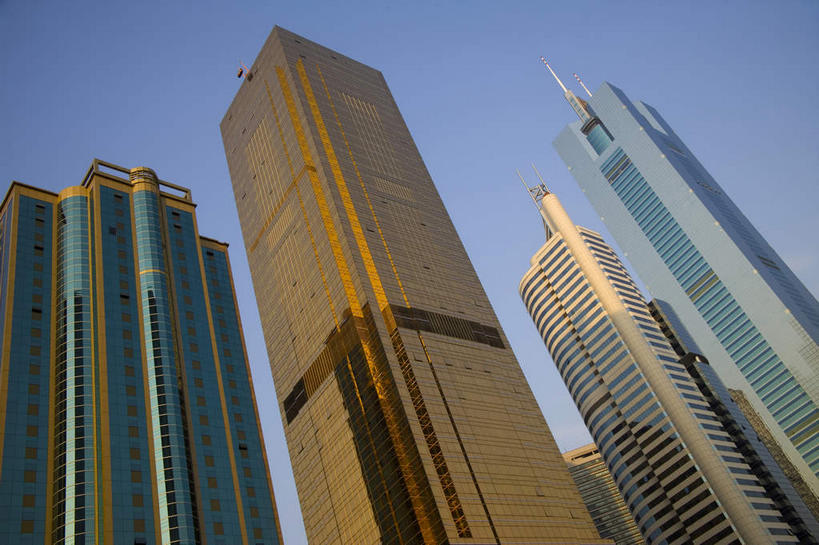 无人,高楼大厦,横图,室外,白天,仰视,度假,美景,窗户,落地窗,城市风光,城市,大厦,建筑,摩天大楼,广州,中国,亚洲,一排,许多,阴影,整齐,并列,并排,光线,影子,景观,建筑群,很多,娱乐,建设,玻璃窗,排列,蓝色,倒影,蓝天,天空,阳光,天,享受,休闲,景色,放松,晴朗,倒映,队列,平行,玻璃幕墙,中信城市广场,东亚,广东,广东省,中信广场,万里无云,中华人民共和国,华南地区,省会,广州市,粤,天河,反照,晴空,晴空万里,彩图,低角度拍摄,大楼,高层建筑,高楼,摩天楼,天河区,天河广场