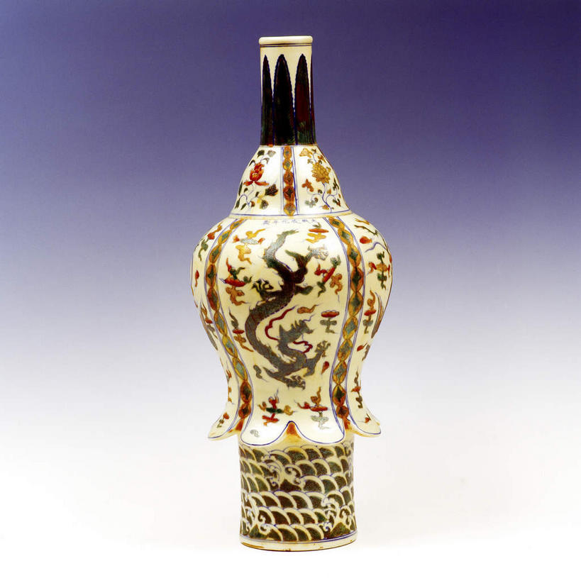 无人,横图,室内,特写,白天,正面,绘画,静物,花瓶,蓝色背景,艺术,纹路,纹理,陶瓷,陶瓷制品,古典,文化,一个,瓶子,工艺品,品味,摄影,影棚,单个,美术,高雅,国画,水墨画,肌理,美学,水墨,彩图,影棚拍摄,拍摄,中国画