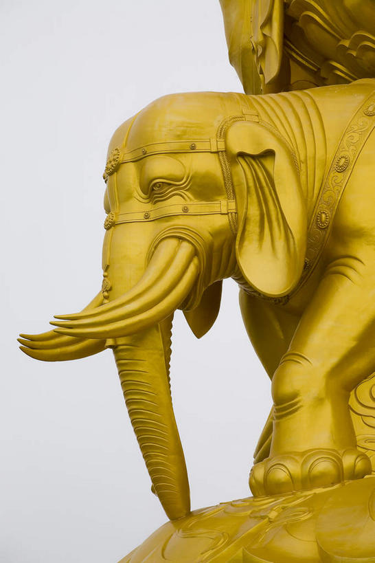 无人,站,竖图,室外,特写,白天,侧面,度假,美景,城市风光,城市,哺乳动物,大象,野生动物,静物,雕塑,峨眉山,中国,亚洲,艺术,装饰,雕刻,雕像,景观,娱乐,一个,一只,天空,动物,工艺品,天,站着,张嘴,享受,休闲,金色,景色,放松,四川省,单个,纪念,美术,主题,陈列,张大嘴巴,东亚,四川,中华人民共和国,西南地区,功能,美学,川,张开嘴,象,站立,半身,彩图,峨眉,峨眉山市