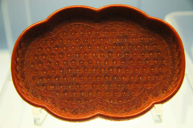 无人,商店,横图,室内,特写,白天,正面,静物,餐具,灰色背景,纹路,碟子,盘,纹理,一个,红色,盘子,柜台,碟,展示,摄影,影棚,单个,出售,摄影棚,肌理,展示柜,彩图,影棚拍摄,拍摄