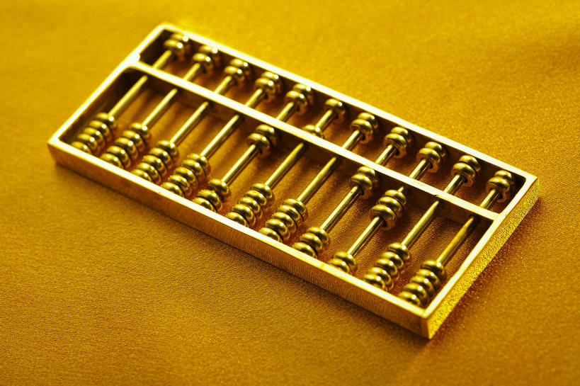 无人,横图,俯视,室内,特写,白天,算盘,静物,金属制品,古老,计算,科学,金属,办公用品,金色背景,文化,传统,一个,金色,理财,财务,摄影,影棚,单个,数学,摄影棚,珠算,彩图,高角度拍摄,影棚拍摄,拍摄