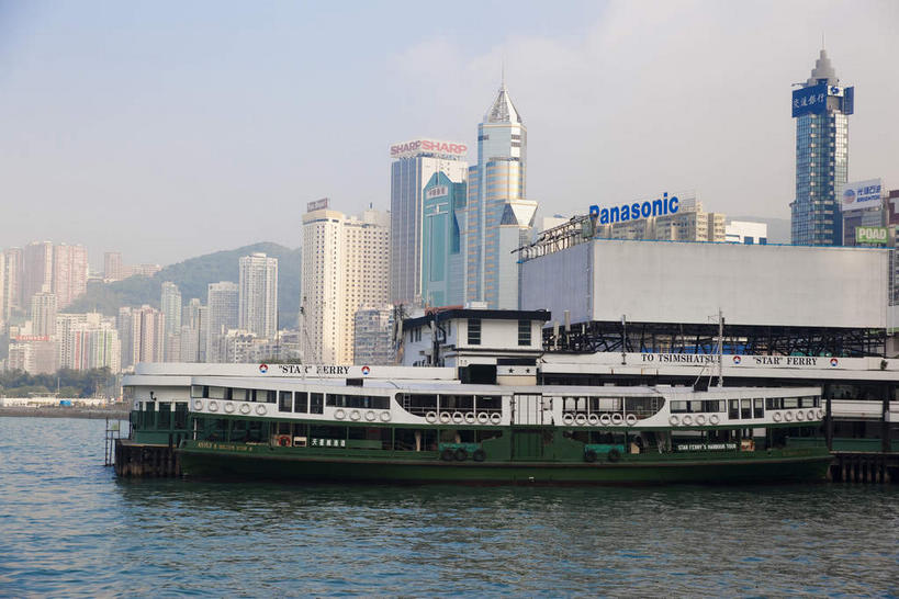 无人,高楼大厦,横图,室外,白天,正面,度假,海浪,海洋,美景,山,山脉,城市风光,标志建筑,城市,大厦,地标,建筑,摩天大楼,船,香港,中国,亚洲,阴影,光线,影子,景观,浪花,山峰,建筑群,山峦,娱乐,建设,游轮,游船,中环,蓝色,蓝天,天空,阳光,海水,交通工具,邮轮,群山,天,享受,休闲,景色,放松,晴朗,港,载具,海景,东亚,万里无云,香港岛,香港特别行政区,港澳台,中华人民共和国,旅游船,港岛,中西区,大海,风浪,海,海水的波动,近岸浪,涌浪,晴空,晴空万里,彩图,大楼,高层建筑,高楼,摩天楼,天星码头,中环天星码头