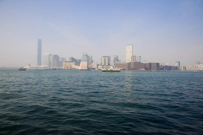 无人,家,高楼大厦,横图,全景,室外,白天,正面,度假,海浪,海洋,美景,天际线,城市风光,标志建筑,城市,大厦,地标,建筑,轮船,摩天大楼,船,香港,中国,亚洲,阴影,光线,影子,房屋,屋子,景观,浪花,公寓,建筑群,娱乐,建设,洋房,楼房,住宅,蓝色,蓝天,天空,阳光,海水,交通工具,天,享受,休闲,景色,放松,晴朗,港,载具,海景,东亚,香港会议展览中心,湾仔,万里无云,香港岛,香港特别行政区,港澳台,中华人民共和国,湾仔区,香港会展中心,港岛,大海,风浪,海,海水的波动,近岸浪,涌浪,晴空,晴空万里,彩图,房子,大楼,高层建筑,高楼,摩天楼