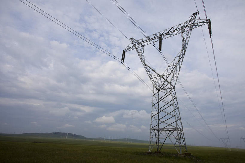 无人,横图,室外,白天,仰视,旅游,度假,草地,草原,美景,山,山脉,植物,中国,亚洲,一座,阴影,电力,光线,钢材,电缆,电线,影子,支架,景观,旷野,山峰,云,云朵,山峦,云彩,娱乐,电塔,草,蓝色,绿色,白云,蓝天,天空,阳光,自然,群山,天,享受,休闲,景色,放松,蒙,能源,晴朗,支撑,资源,自然风光,原野,供电设备,东亚,高压电塔,内蒙古,高压输电线,中华人民共和国,华北地区,高压电线塔,高压塔,内蒙古自治区,晴空,彩图,低角度拍摄,锡林浩特,锡林浩特市