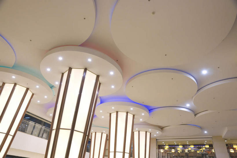 无人,商店,横图,室内,白天,仰视,购物,度假,消费,美景,天花板,城市风光,超市,城市,商场,照明,北京,中国,亚洲,墙,景观,灯光,首都,娱乐,顶灯,墙壁,墙面,灯,灯具,享受,休闲,景色,放松,金融,百货,照亮,照明设备,选购,贸易,百货公司,东亚,猪舌,中华人民共和国,北京市,京,北平,华北地区,西城区,西单,血拼,彩图,低角度拍摄,购物商场,购物中心,商业中心,西单商业街