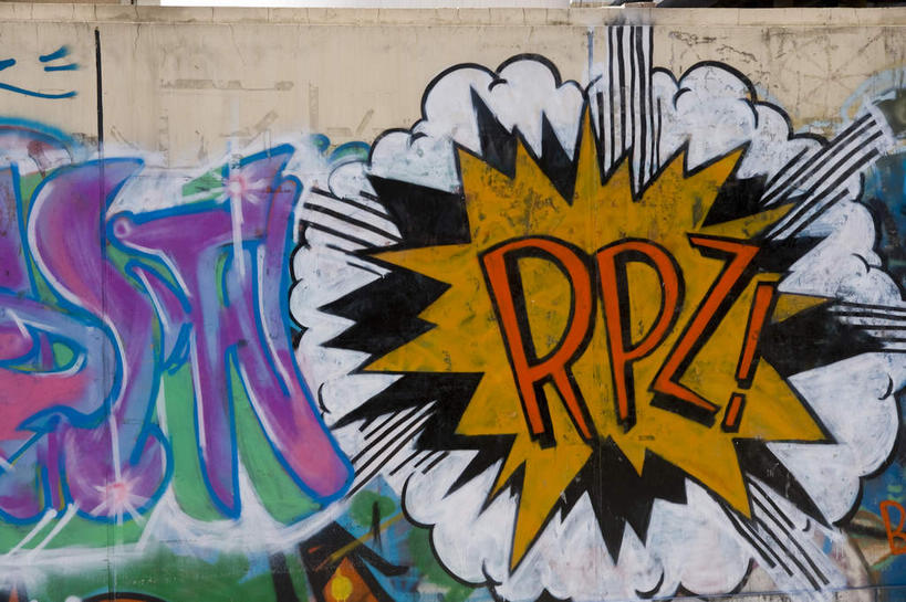 无人,横图,室外,白天,正面,抽象,度假,绘画,美景,城市风光,城市,北京,中国,亚洲,艺术,英文,标志,彩绘,图案,文字,字符,字母,墙,景观,艺术品,首都,古典,文化,娱乐,标识,墙壁,墙面,黄色,红色,黑色,工艺品,品味,享受,休闲,概念,景色,放松,英文字母,美术,高雅,东亚,中华人民共和国,北京市,京,北平,华北地区,朝阳区,美学,图文,彩图,涂鸦,798艺术区,北京798艺术区,大山子,大山子艺术区,酒仙桥街道