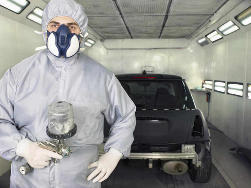 西方人,一个人,机修工,工厂,站,横图,室内,白天,正面,工作服,制服,安全,车间,照明,欧洲,欧洲人,仅一个男性,仅一个人,握,阴影,分离,光线,壁灯,面具,器材,影子,灯光,防护,过滤,拿,分开,拿着,注视,灯,工人,仅一个年轻男性,一个,手套,灯具,观察,看,站着,隔断,握着,遮掩,单个,观看,保护,隔离,照亮,察看,掩盖,遮挡,照明设备,关注,面罩,净化,间隔,保险,防毒面具,遮盖,保全,周全,安稳,安定,防护手套,掩饰,断绝,隔开,屏蔽,屏绝,远离,中断,阻遏,阻隔,导气管,防护器材,滤毒罐,工作制服,平安,男人,男性,年轻男性,白种人,机械师,机修工人,站立,半身,彩图,工作套服,制造厂,喷漆枪,汽车喷漆枪