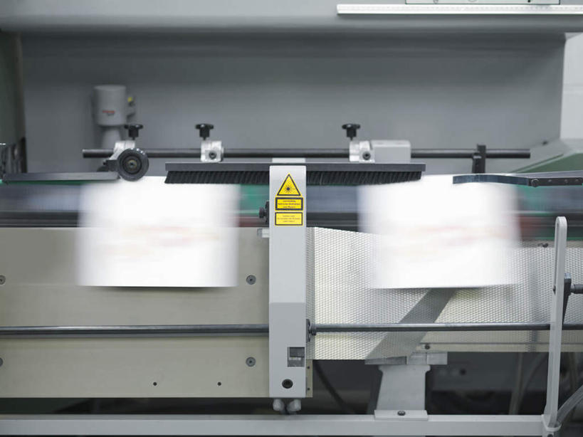 无人,横图,室内,白天,正面,打印机,阴影,朦胧,模糊,反射,影子,纸,办公用品,白色,办公设备,输出设备,彩图,打印