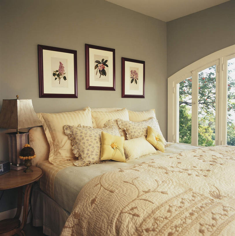 无人,家,竖图,室内,白天,正面,植物,别墅,窗户,床,家具,靠垫,落地窗,台灯,卧室,装修,建筑,照明,欧式,一排,吊挂,悬挂,整齐,装饰,房屋,墙,双人床,屋子,公寓,灯光,床单,靠枕,豪华,挂,被子,建设,现代,装潢,洋房,楼房,玻璃窗,墙壁,墙面,住宅,灯,树,树木,排列,绿色,自然,灯具,垫子,室内装潢,枕头,生长,成长,三幅,样板房,明亮,照亮,舒适,被单,家居装潢,照明设备,队列,挂画,房屋设计,地中海风格,古典风格,简约风格,室内设计,宽敞,样板房装潢,设计,彩图,房子,睡房,卧房