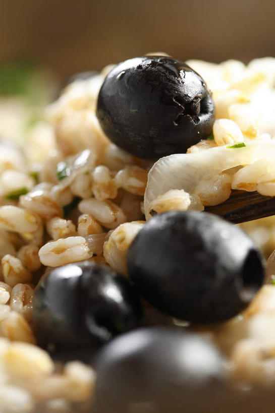 无人,竖图,俯视,室内,特写,白天,烹饪,农作物,小麦,橄榄,朦胧,模糊,谷物,日本料理,料理,食品,菜肴,美食,食物,日式料理,日式,稻谷,稻子,摄影,麦子,佳肴,影棚,黑橄榄,乌橄榄,乌榄,油橄榄,青果,白榄,彩图,高角度拍摄,影棚拍摄,拍摄