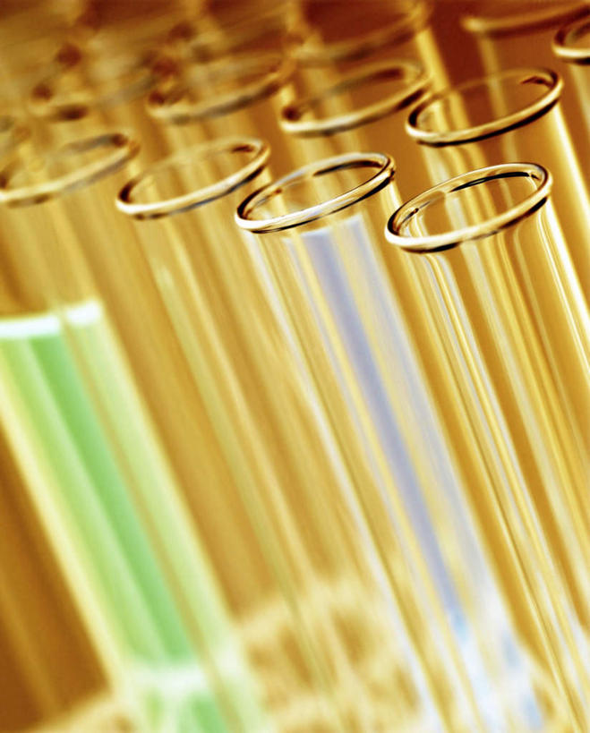 无人,竖图,室内,特写,白天,正面,实验,仪器,静物,研究,透明,分析,化学,测试,试管,试管架,液体,架子,玻璃制品,蓝色,绿色,玻璃瓶,器皿,摄影,影棚,计量,玻璃仪器,试验耗材,实验用品,彩图,影棚拍摄,拍摄